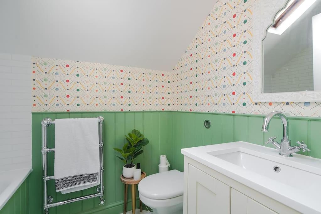Adorable 2 Bedroom Guest House Hawkhurst Exterior foto